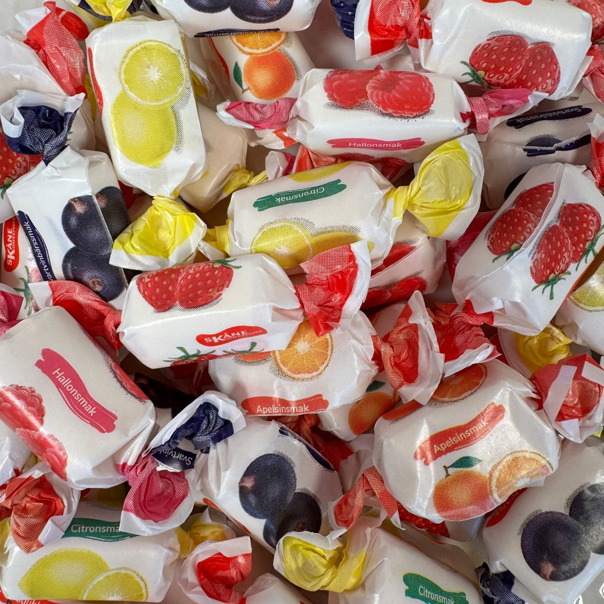 Skåne Konfektyr Fruit Taffy Candy